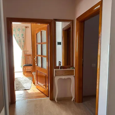 With Panoramic View, Number 12 Tiran
